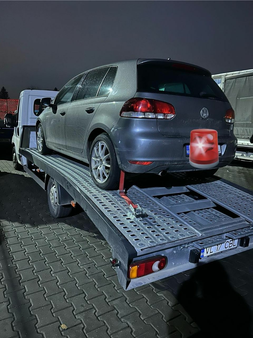 Remorcare vehicul avariat după accident în București
